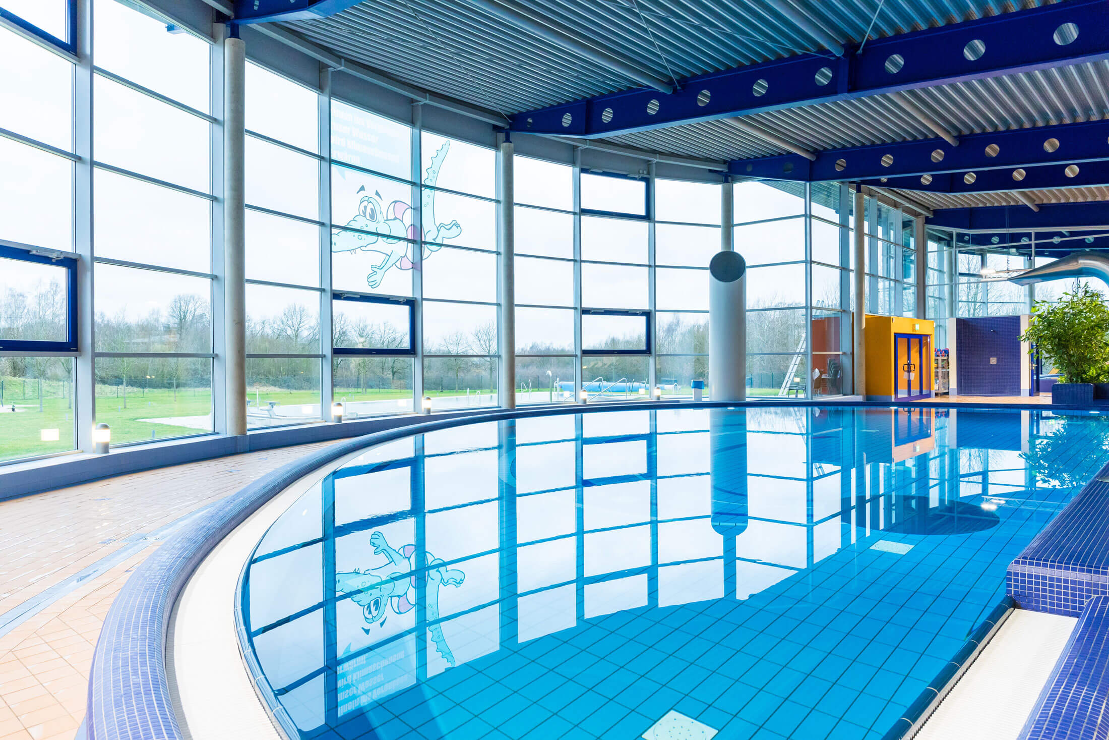 Neanderbad_Schwimm_Becken_Innen_Ansicht